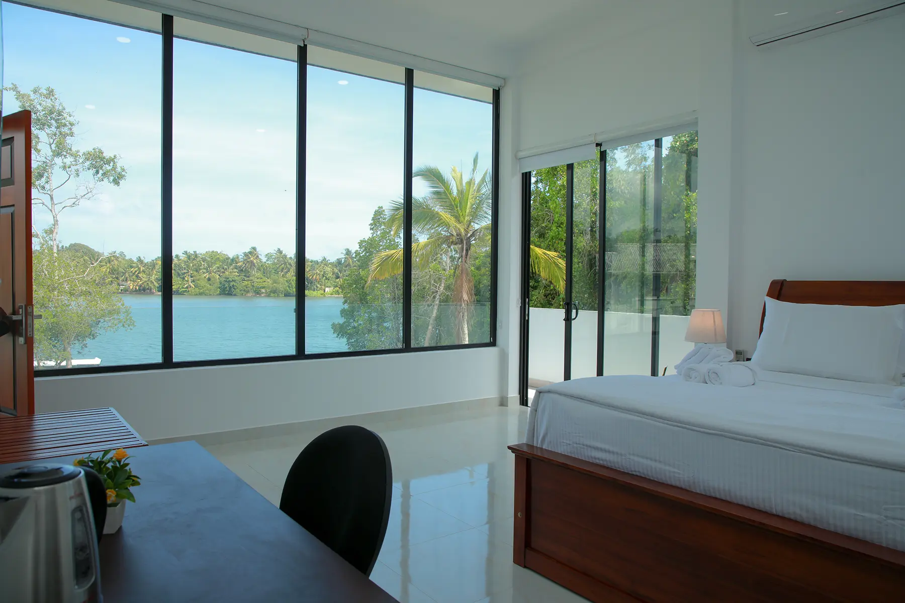 Abey Villa bedroom