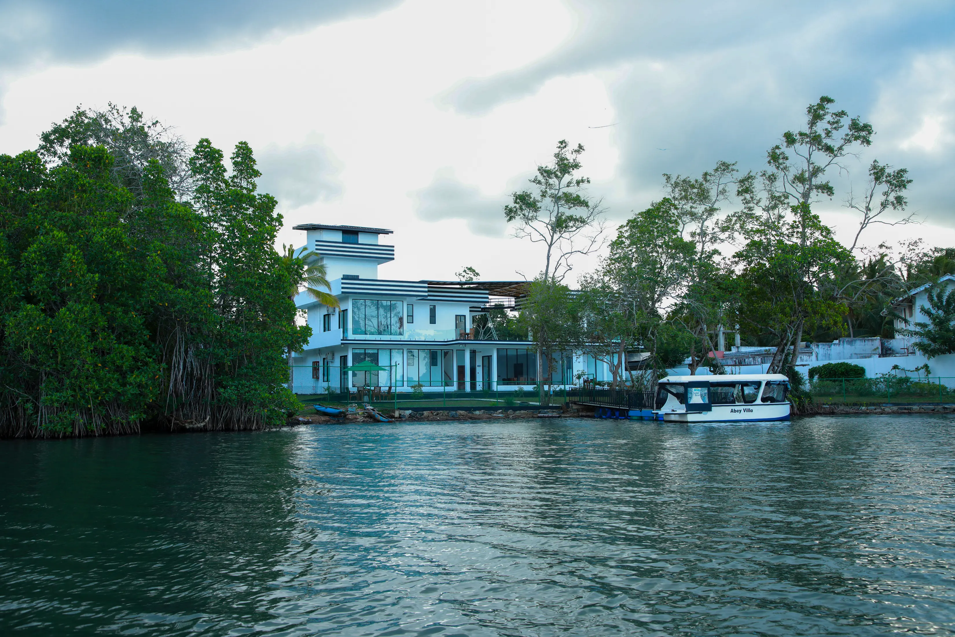 Abey Villa by the lake